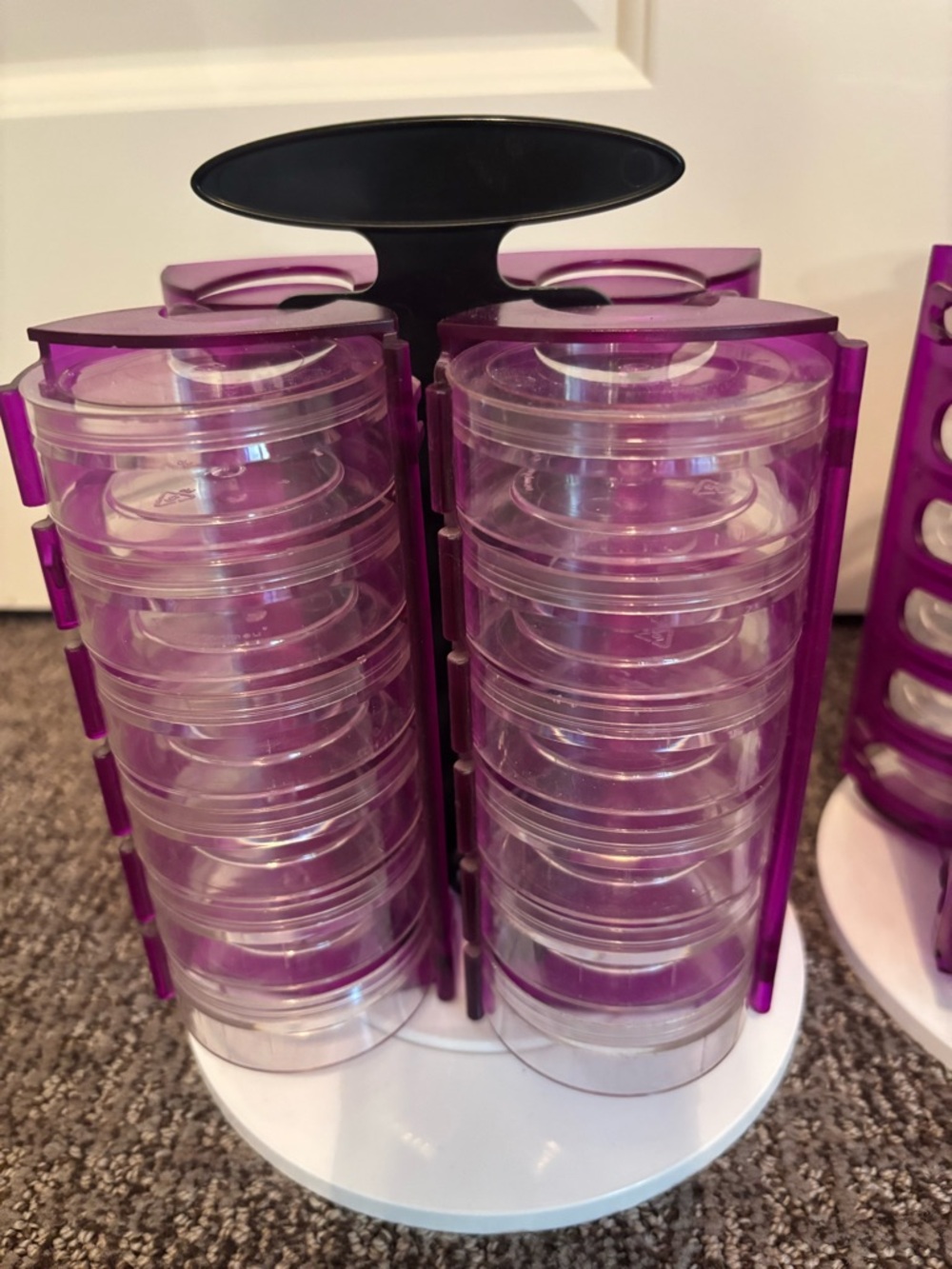 Storage containers - Picture 2 of 5